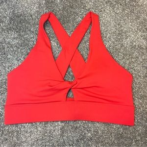 Fabletics Oasis Twist Sports Bra